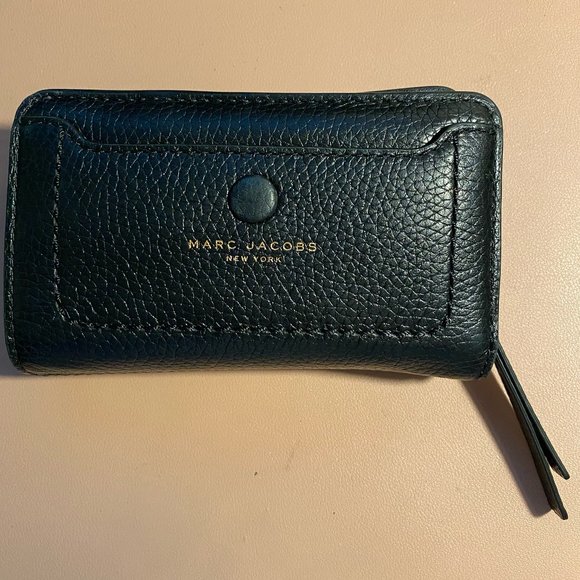 Marc Jacobs Handbags - Marc Jacobs Wallet
